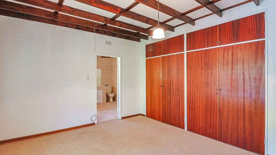 5 Bedroom Property for Sale in Protea Park North West